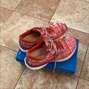 Brooks Running Sneakers Size 8